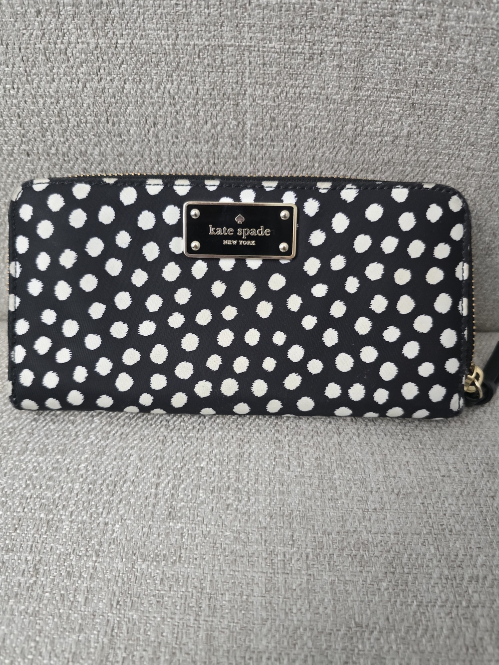 Kate Spade Wilson Road Musical Dotskate spade Black & White Polka Dot Zip Wallet